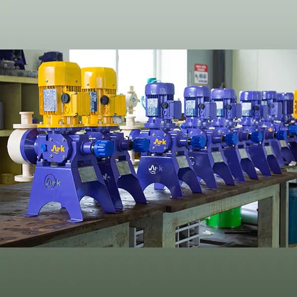 원심탈수기 스크류프레스 벨트프레스 필터프레스 정량펌프 전문 에이알케이